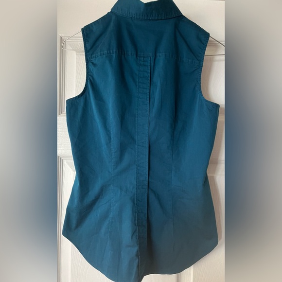 New York And Co. Ladies Button Up Blouse - Picture 2 of 3